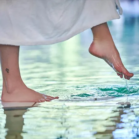 Hotel Bannwaldsee 4*