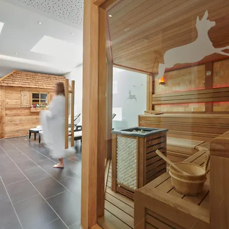 Hotel Bannwaldsee 4*