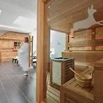 Hotel Bannwaldsee 4*