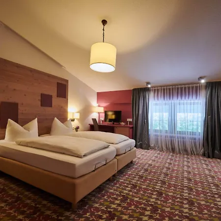 Hotell Bannwaldsee 4*